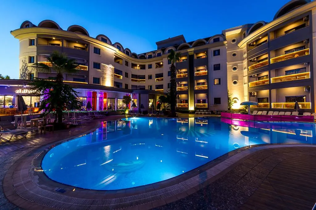 리조트 Costa Mare Suites 말마리스